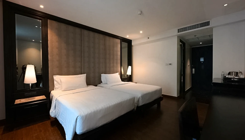 هتل موون پیک سوخومویت 15 بانکوک